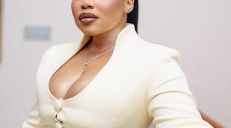 Zola Mhlongo Announces Latest TV Hosting Gig Alongside Moshe Ndiki