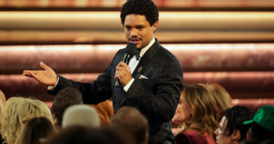 Trevor Noah u fhindula lufuno lwa Mzansi nga u engedza Bafunny Bafunny