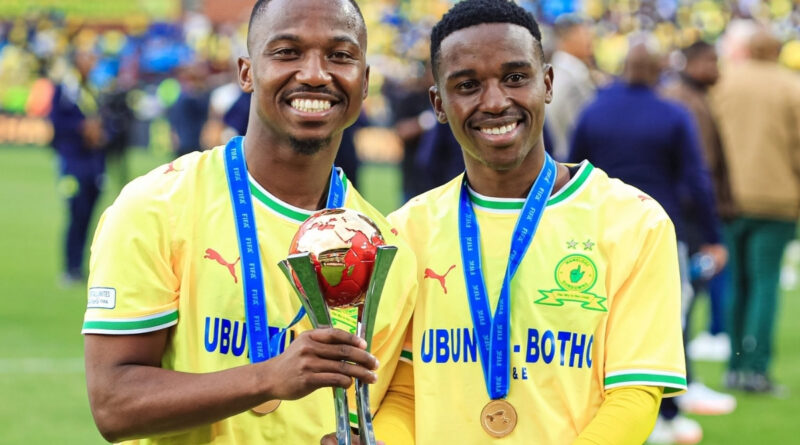 Ndlovu u pembelela u wina tshiphuga tshawe tsha u thoma