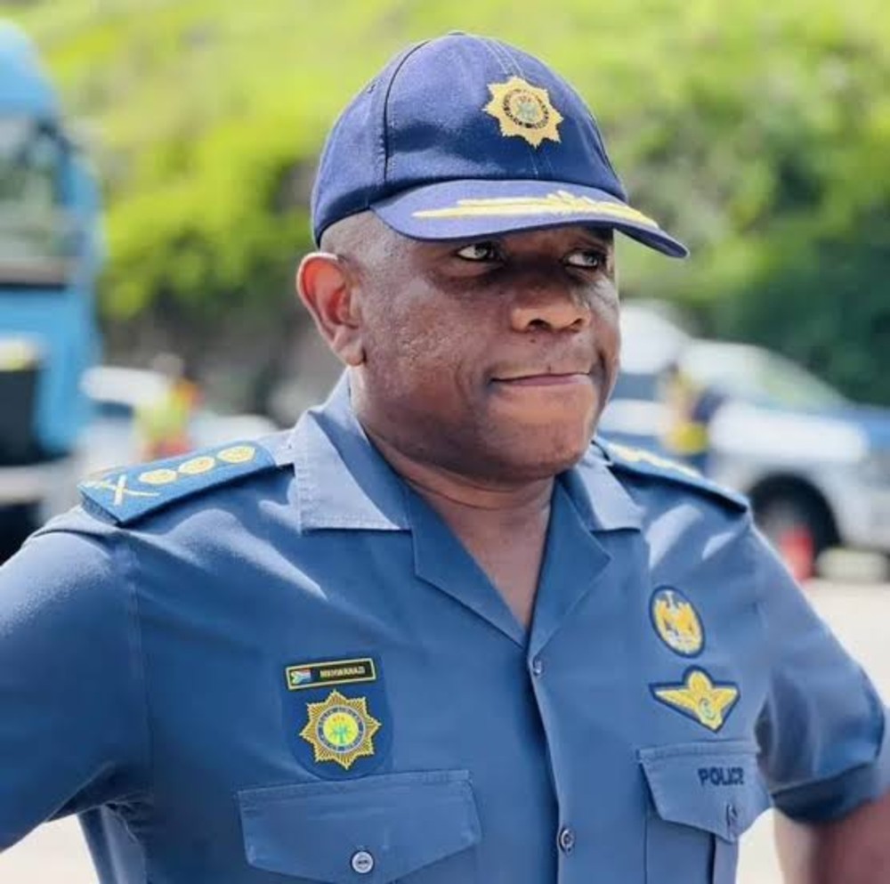 Mapholisa vhahulwane vho vhigwa vha tshi khou shela mulenzhe kha thodisiso dza Ekurhuleni